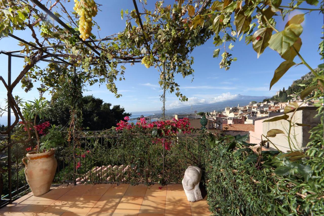 Le Terrazze Del Teatro Greco Villa Taormina Exterior photo